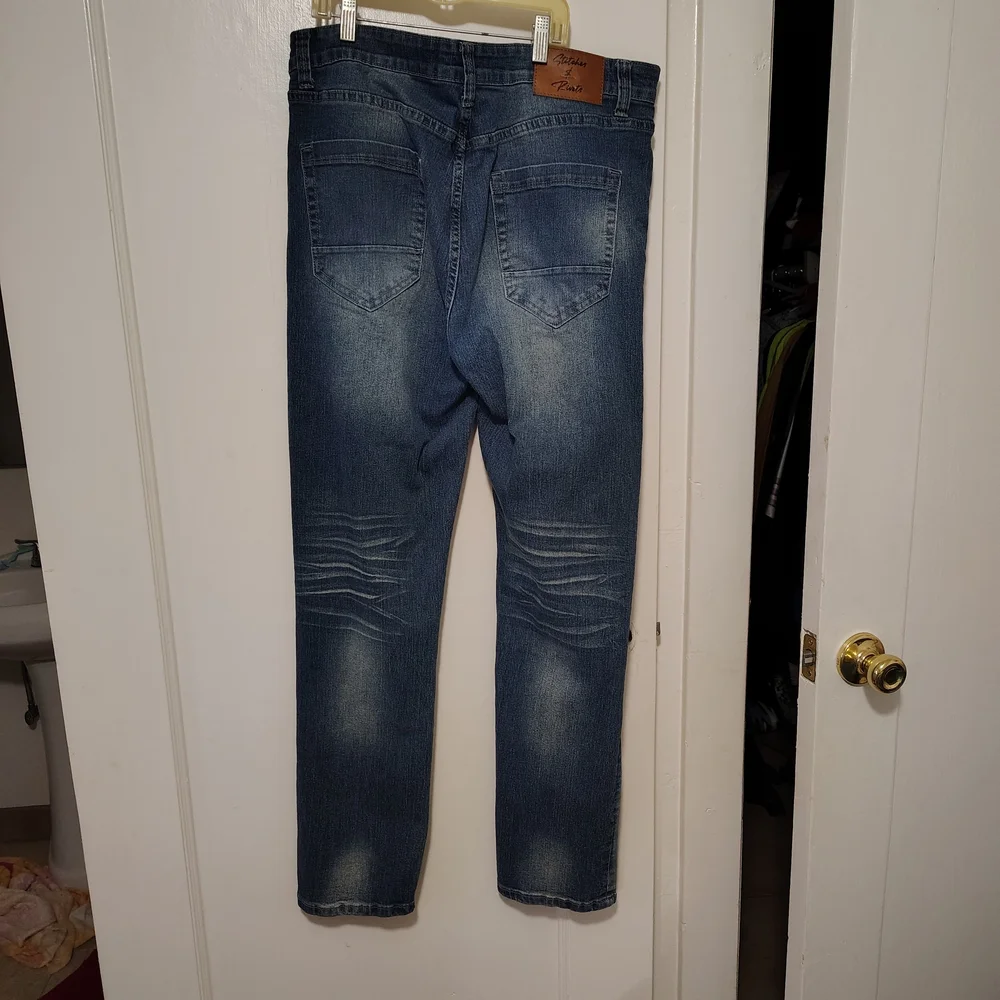 Stitches women's Faded Blue Slim Jeans with pockets - Picture 5 of 8